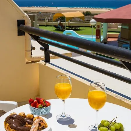 Apartment The House Of Nonni Ventura - Beachfront, Ocean View, Wi-fi, Aircon, Swimming Pool *