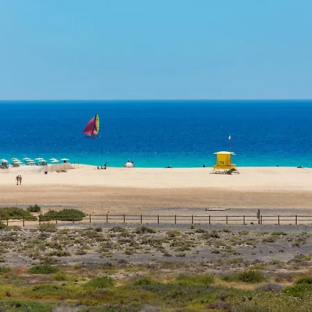 The House Of Nonni Ventura - Beachfront, Ocean View, Wi-fi, Aircon, Swimming Pool Апартаменты