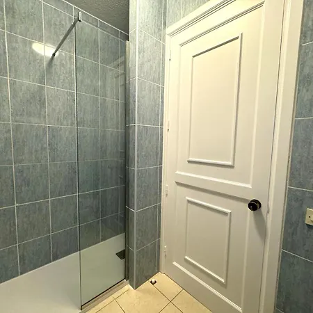 Апартаменты The House Of Nonni Ventura - Beachfront, Ocean View, Wi-fi, Aircon, Swimming Pool