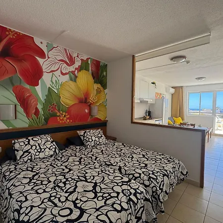 The House Of Nonni Ventura - Beachfront, Ocean View, Wi-fi, Aircon, Swimming Pool Apartamento *